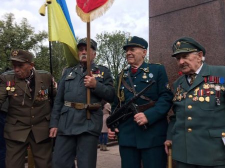 В Киеве проходит «марш славы УПА»
