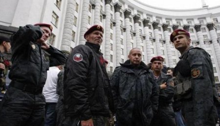 Нацгвардия перекрыла центр Киева перед митингом Саакашвили