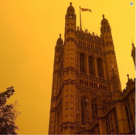 «Как в мире Безумного Макса»: Небо над Британией окрасилось в желтый цвет