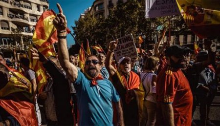 В Барселоне более 1,6 млн. человек вышли на митинг против независимости Каталонии
