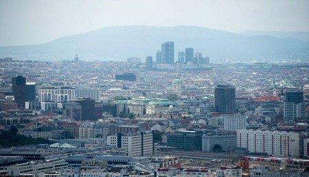 Австрийская полиция задержала бездомного, гулявшего по Вене с тротилом