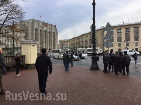 ВАЖНО: В Петербурге объявлена контртеррористическая операция, в центре Москвы задержано более 200 человек (ФОТО, ВИДЕО)