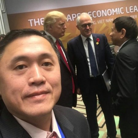 Дутерте впервые встретился с Трампом во Вьетнаме (ФОТО)