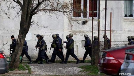Опубликованы видео перестрелки силовиков с боевиками в столице Грузии