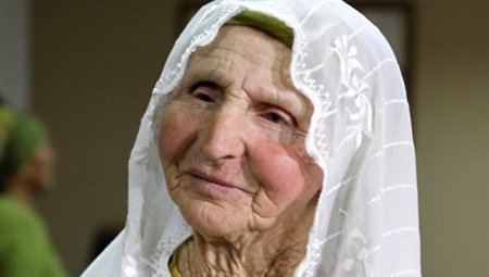 В Крыму после задержания членов меджлиса умерла 82-летняя посредница (ВИДЕО, ФОТО)