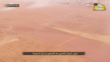 Видеозапись с дрона исламистов боя между сирийской армией и джихадистами на северо-востоке Хамы
