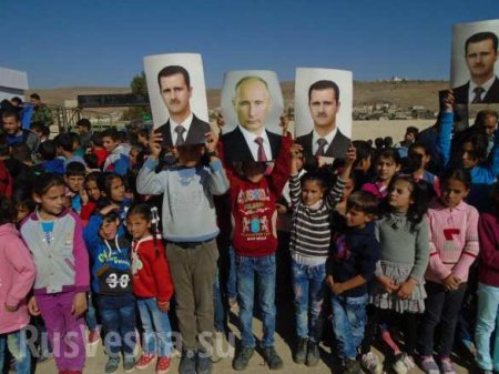Юг Сирии: русских солдат-освободителей встречают портретами Путина и улыбками (ФОТО)