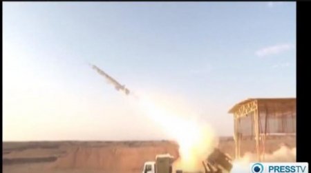 Запуск крылатой ракеты наземного базирования йеменскими хуситами
