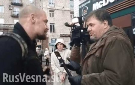 В Киеве боевик «Правого сектора» избил журналиста Коцабу (+ВИДЕО, ОБНОВЛЕНО)