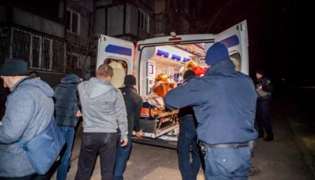 В многоэтажке Днепропетровска прогремел взрыв: ранена полицейская