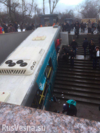 Опубликованы кадры с видеорегистратора автобуса-убийцы перед наездом на людей в Москве (ВИДЕО)