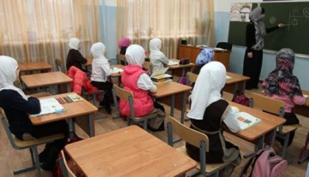 Власти Казахстана намерены открыть школы для девочек в хиджабах
