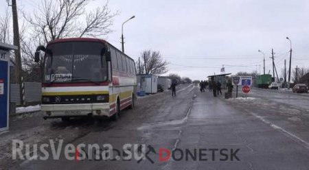 Обстрел гражданского автобуса украинскими военными: подробности (ФОТО)