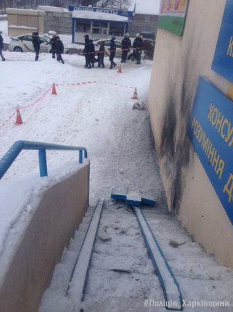 В Харькове возле супермаркета взорвалась граната - пострадали женщина и ребенок