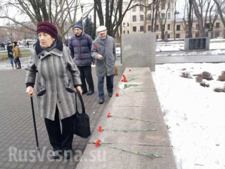 В Запорожье «патриоты» набросились на собравшихся в честь 75-й годовщины Сталинградской битвы (ФОТО, ВИДЕО)