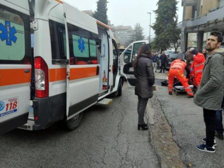 В Италии открыли стрельбу посреди улицы, есть раненые