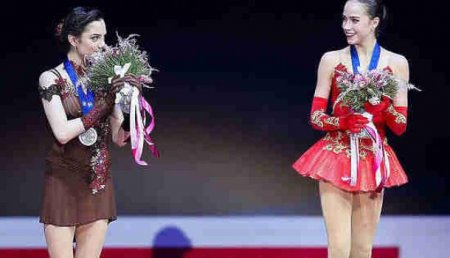 Российские фигуристки Загитова и Медведева выиграли короткую программу Олимпиады с рекордами