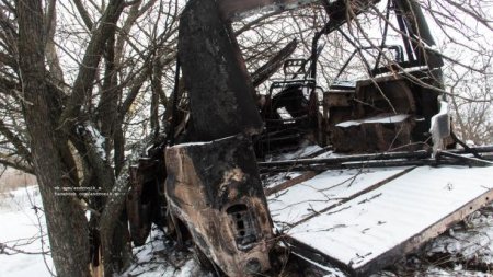 ДНР: ВСУ расстреляли санитарный автомобиль под Докучаевском, погибли три человека (+ФОТО)