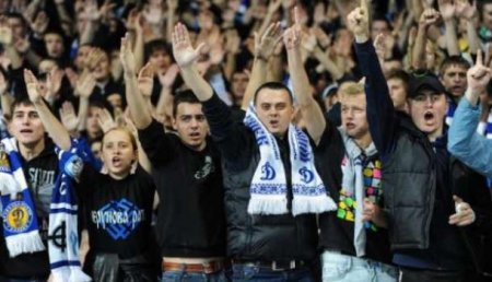 Незначительное правонарушение: Суд освободил футбольных фанатов, покалечивших патрульных полицейских в Одессе