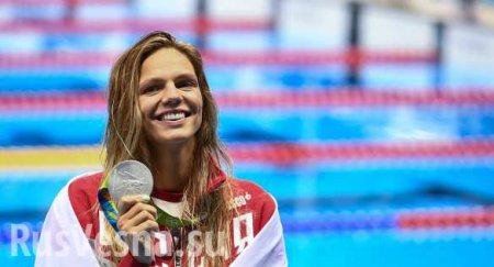 Российскую чемпионку по плаванию задержали в США