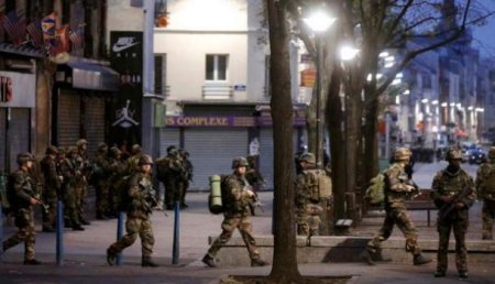 Во славу Франции: Макрон намерен вернуть обязательную военную службу