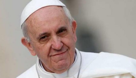 «Бог молод»: Папа Римский выпустил книгу