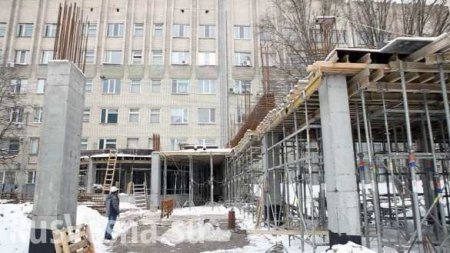 В Днепропетровске рушится детская областная больница (+ФОТО)