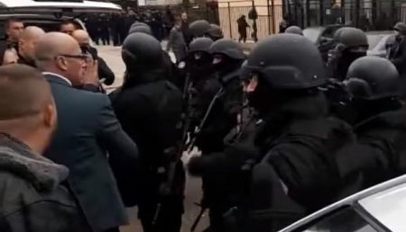 Полиция Косово задержала сербского министра