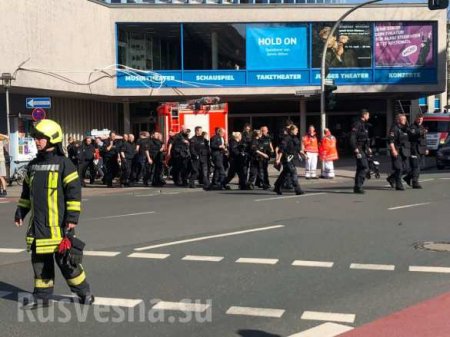 СРОЧНО: Грузовик въехал в толпу в Германии, есть жертвы (+ВИДЕО, ФОТО)