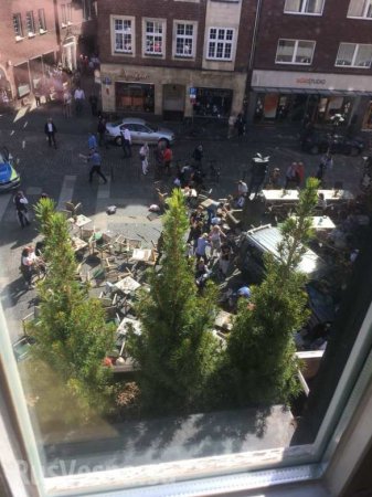 СРОЧНО: Грузовик въехал в толпу в Германии, есть жертвы (+ВИДЕО, ФОТО)