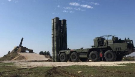 Сирийские ПВО сбили 13 ракет над пригородом Эль-Кисва в Дамаске