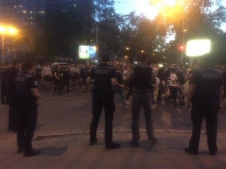 В Днепрпетровске ультрас устроили массовые драки