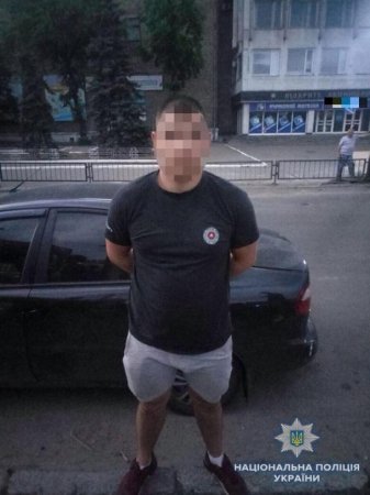 Типичный Киев: Водитель проломил череп полицейскому, сделавшему ему замечание (ФОТО)