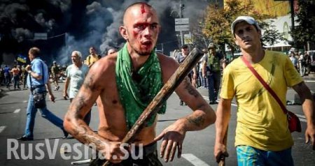 «Напали, как стая собак»: Британские болельщики рассказали, как их избили в Киеве