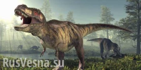 Ничего особенного: британцев не удивил плывущий по Темзе динозавр (ФОТО, ВИДЕО)