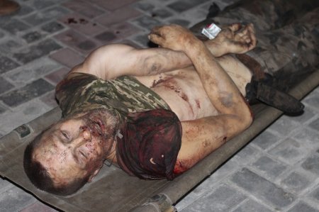 Жестокие кадры: каратель ВСУ уничтожен при прорыве в Донецк (ФОТО 18+)