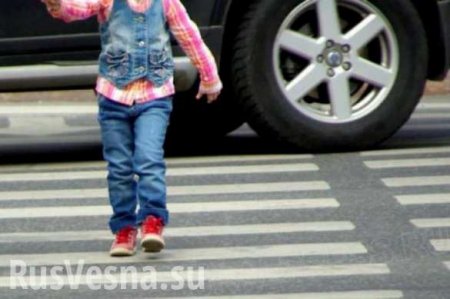 Автомобиль из кортежа Порошенко сбил ребёнка на переходе (ФОТО)