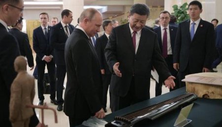 Владимир Путин подарил главе КНР баню