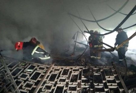 Во Львове сгорело здание Минобороны Украины (ФОТО, ВИДЕО)