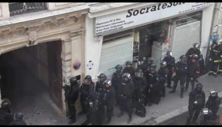 Спецназ освободил заложников в Париже