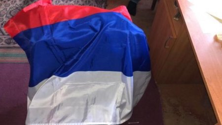 СБУ обвинила женщину в планах подрыва памятника УПА: изъяты портрет Путина, десятки георгиевских лент и флаг России