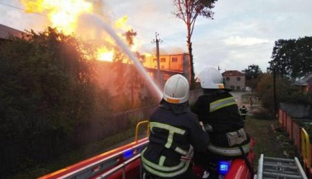 На Западной Украине горит спиртобаза — взорвалось 500 тонн биоэтанола
