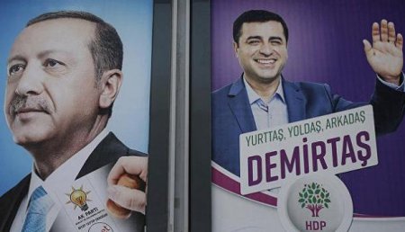 Президентские выборы в Турции: Эрдоган лидирует после обработки 33% бюллетеней