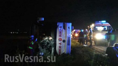 Автобус с 60 украинскими туристами попал в ДТП, пострадали дети (ФОТО, ВИДЕО)
