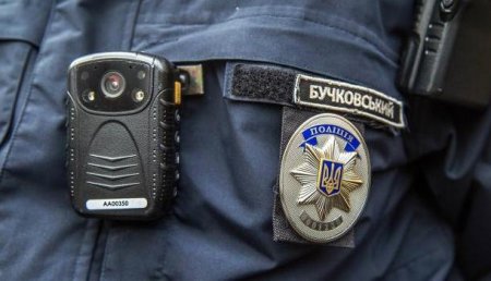 В Киеве хулиган избил полицейского рацией