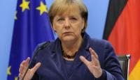 Глава МВД Германии договорился с Меркель
