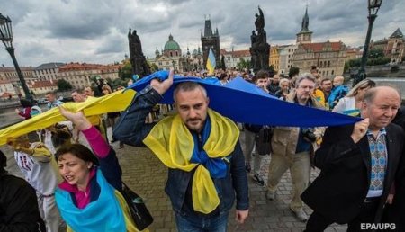 Как достичь успеха в ЕС: украинцы поделились опытом жизни на лавочке в Чехии