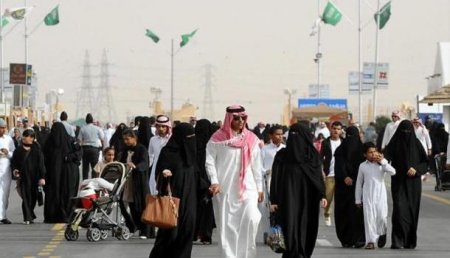 Страшный харам: из Саудовской Аравии депортируют мужчину, вошедшего в шортах в женский спортзал