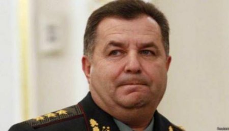 Полторак сообщил Гройсману о бегстве офицеров из украинской армии