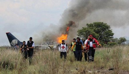 Найдены «черные ящики» разбившегося в Мексике самолёта